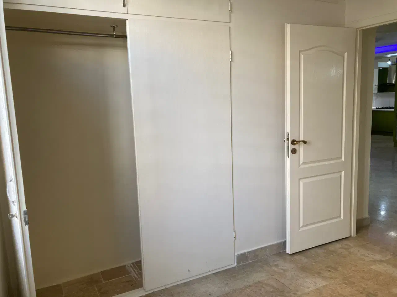 ۱۱۵ متر ۳ خواب فول امکانات رهن کامل دسترسی عالی