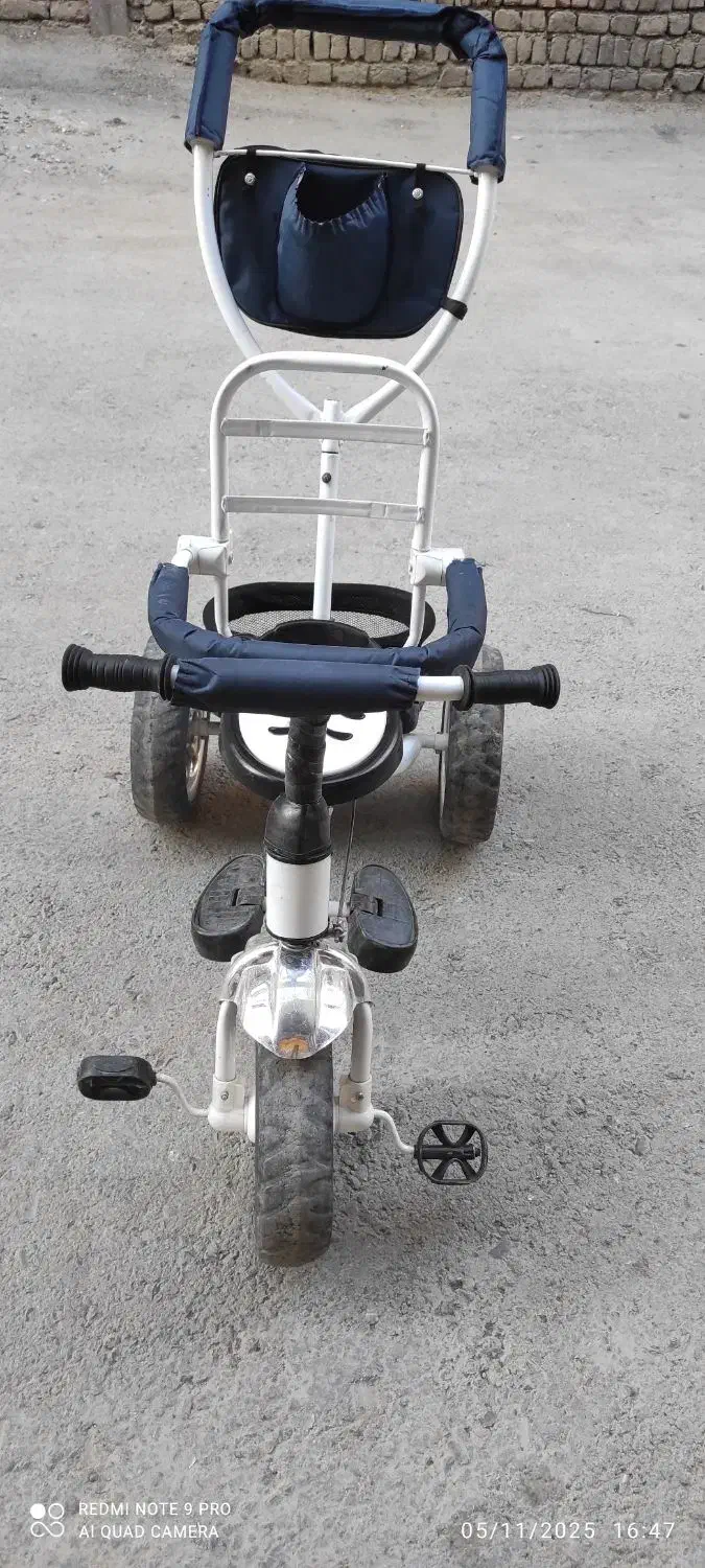 سه چرخ بچگانه|کالسکه و لوازم جانبی|مریوان, |دیوار