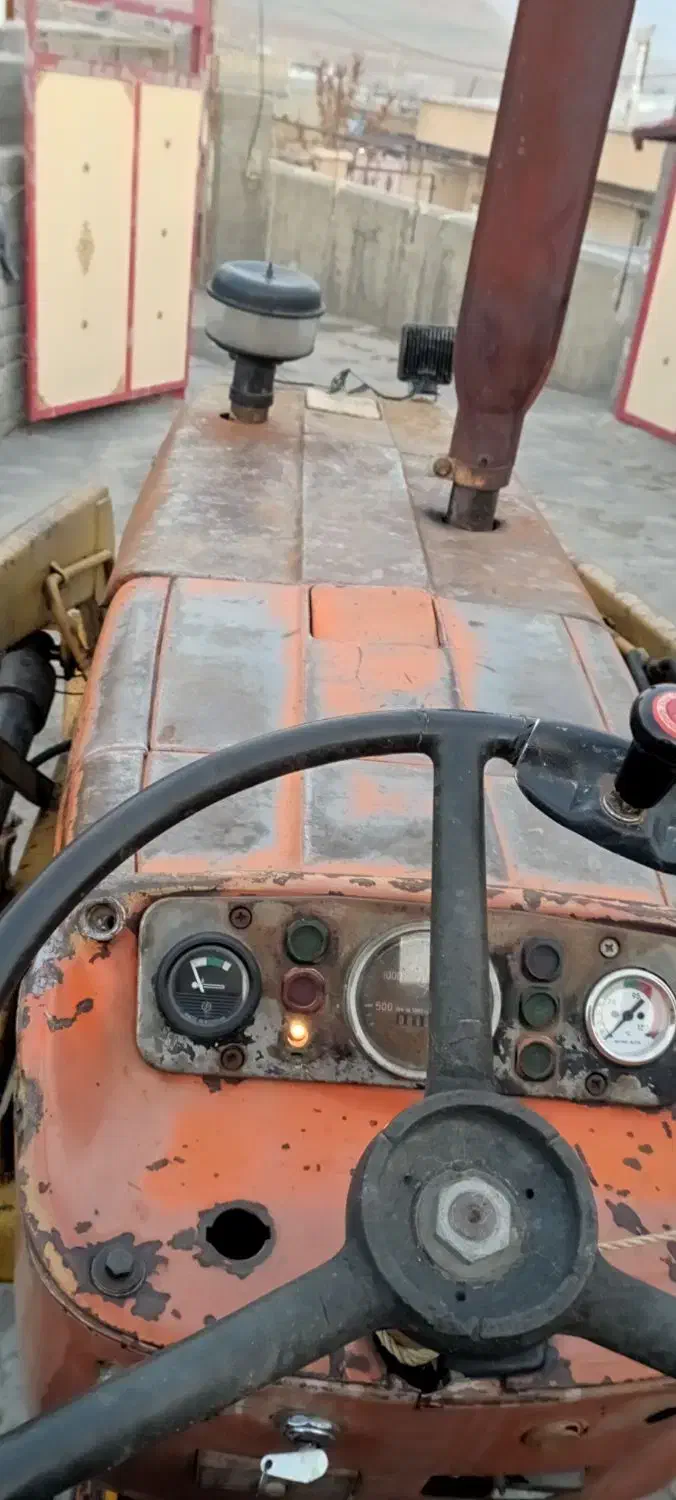 تراکتور رومانی مدل69 فرمان هیدرولیک|خودرو سنگین|اشنویه, |دیوار