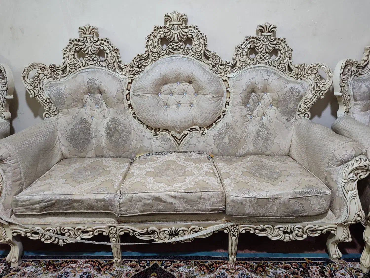 یک دست مبل هفت نفره|مبلمان خانگی و میز عسلی|رباطکریم, شترخوار|دیوار