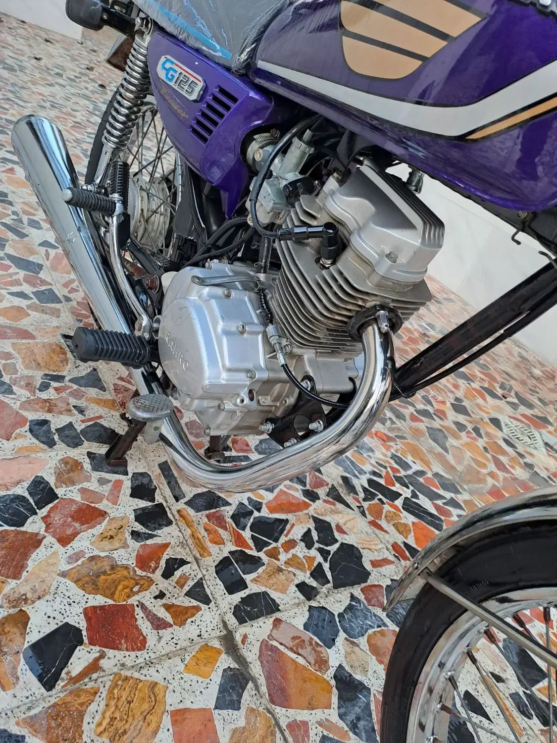 هندا مزایده.رهرو.A1.در حد خشک.|موتورسیکلت|سنگر, |دیوار