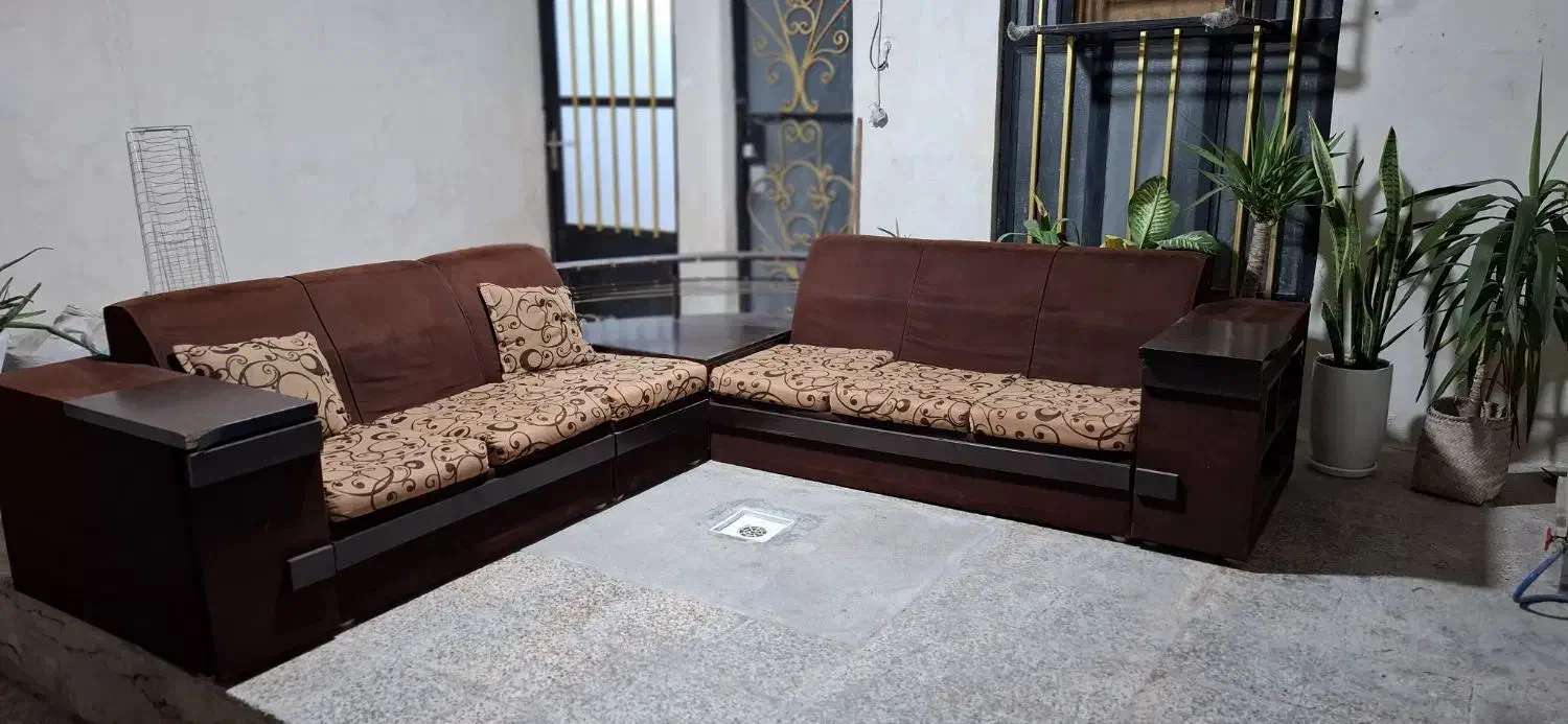 فروش مبل ۷نفره تمیز|مبلمان خانگی و میز عسلی|درگهان, |دیوار