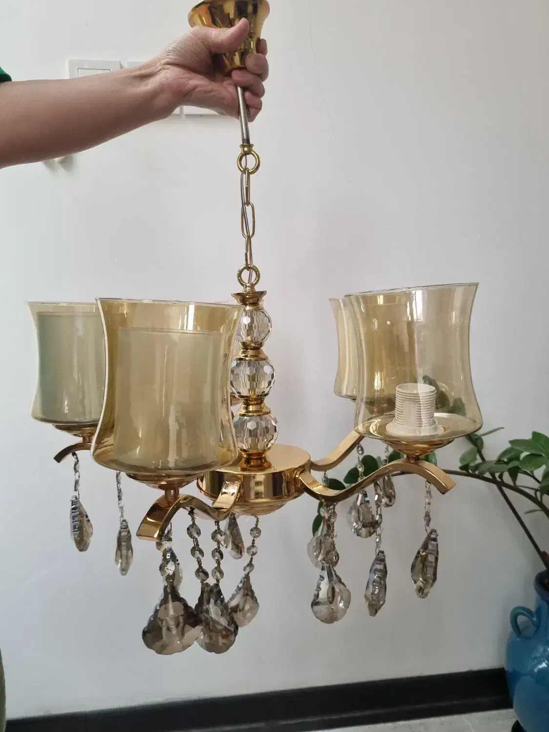 لوستر|لوستر و چراغ آویز|قم, بنیاد|دیوار