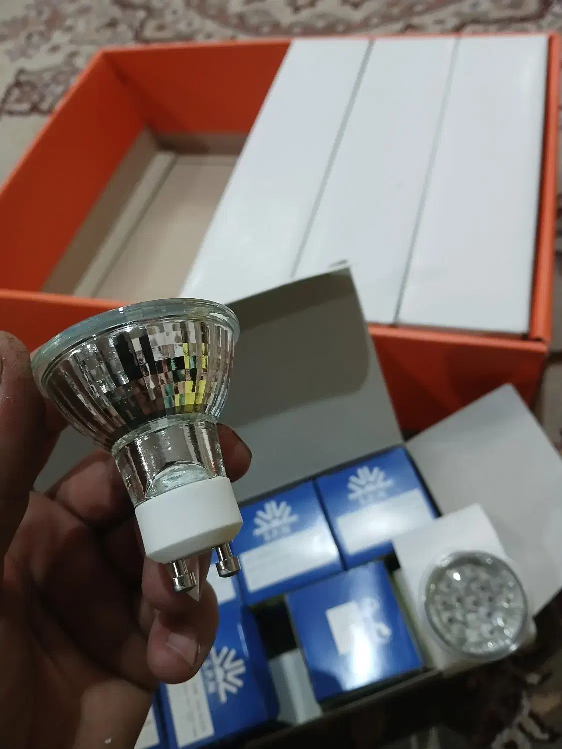 لامپ کم مصرف|لامپ و چراغ|ورامین, ورامین|دیوار