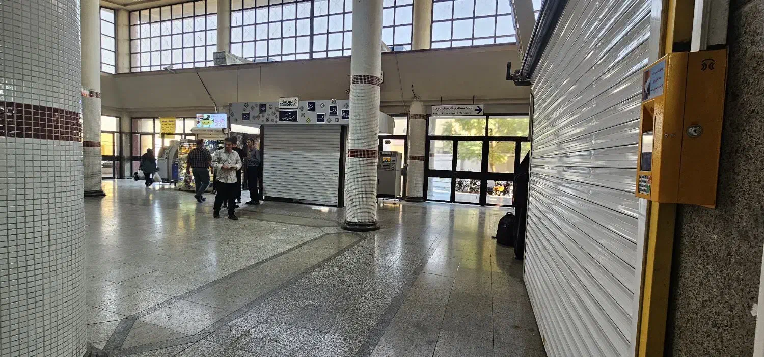 اجاره غرفه در مترو ترمینال جنوب ۶۰ متر|اجارهٔ مغازه و غرفه|تهران, ترمینال جنوب|دیوار