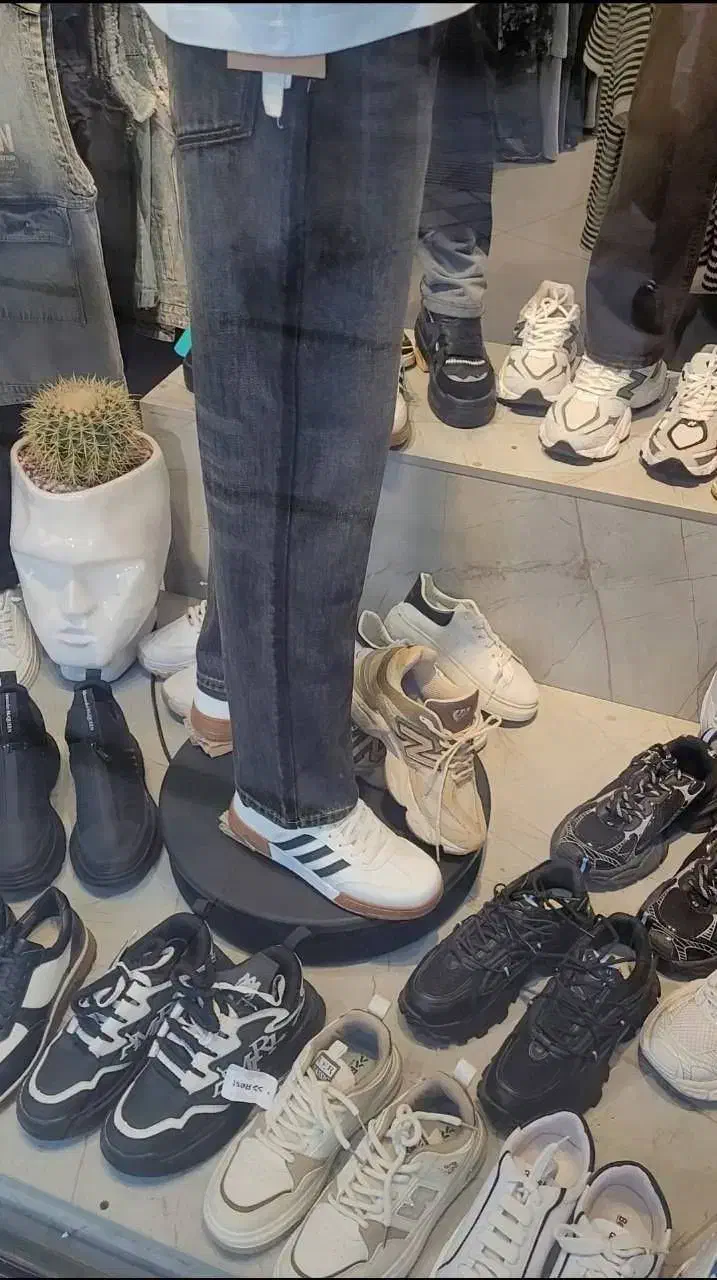 پایه گردان برقی مانکن|فروشگاه و مغازه|تهران, فلسطین (میدان انقلاب)|دیوار