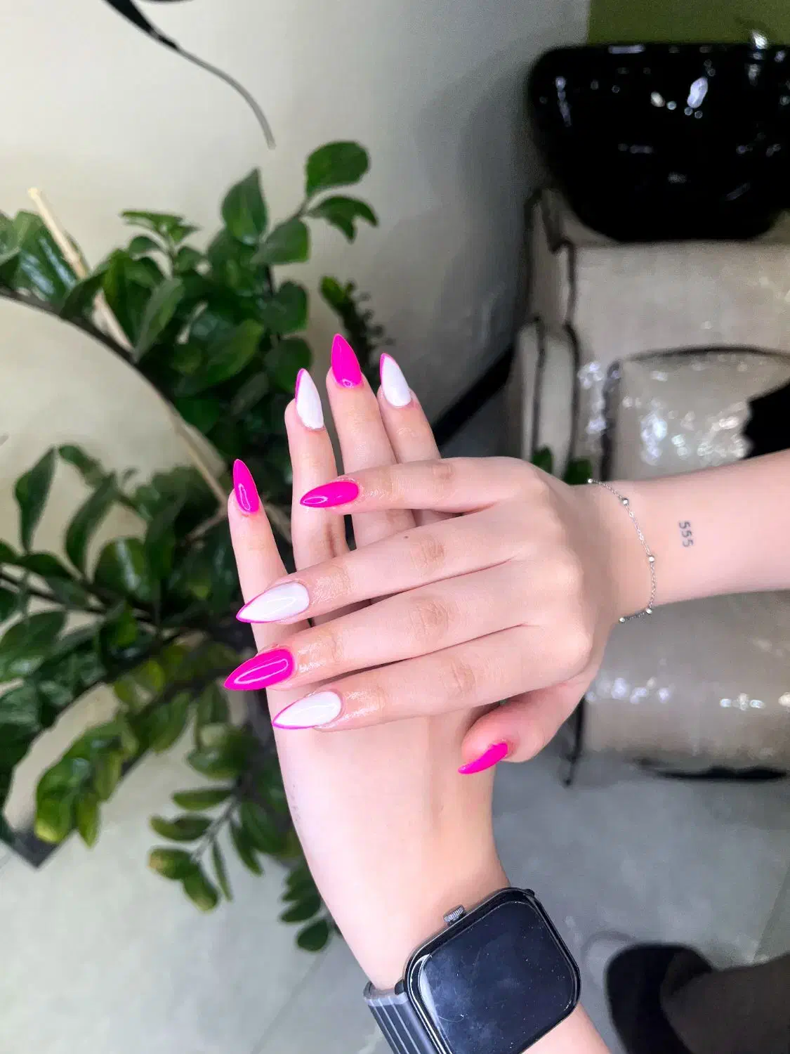 مدل کاشت و ترمیم ناخن|خدمات آرایشگری و زیبایی|مشکین‌دشت, |دیوار