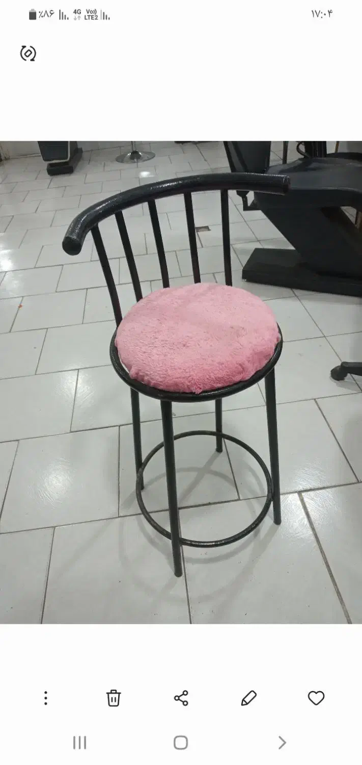 تخت مژه و کنسول واینه و۲ عدد اتو مو|آرایشگاه و سالن‌های زیبایی|قزوین, |دیوار