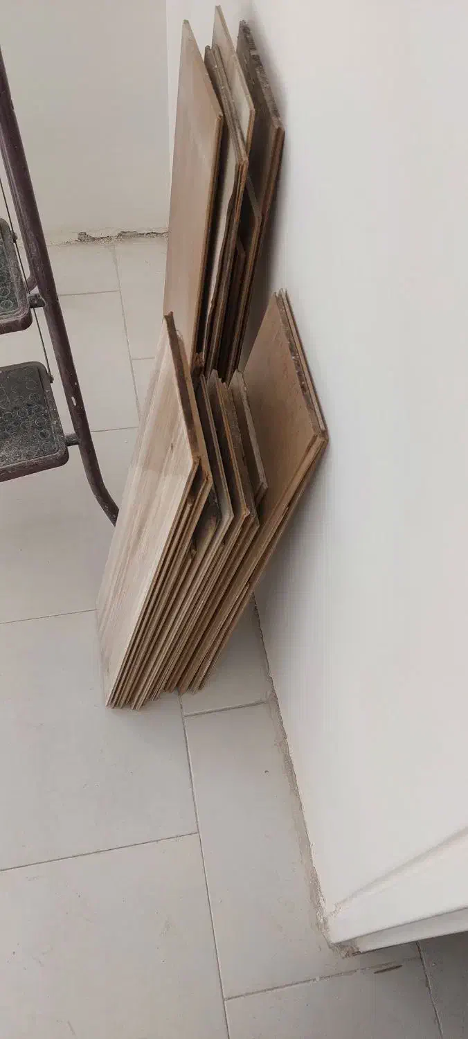 ۲۰ متر لمینت اتریشی در حد نو|مصالح و تجهیزات ساختمان|پردیس, فاز ۸|دیوار