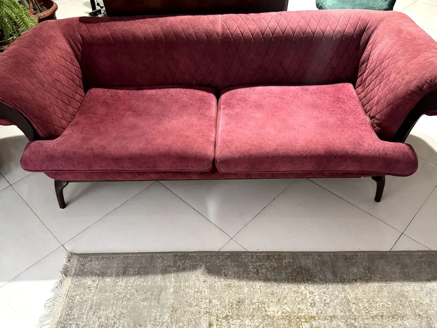 مبل راحتی، میز ناهارخوری، مبل چرم چستر|مبلمان خانگی و میز عسلی|پردیس, فاز ۲|دیوار