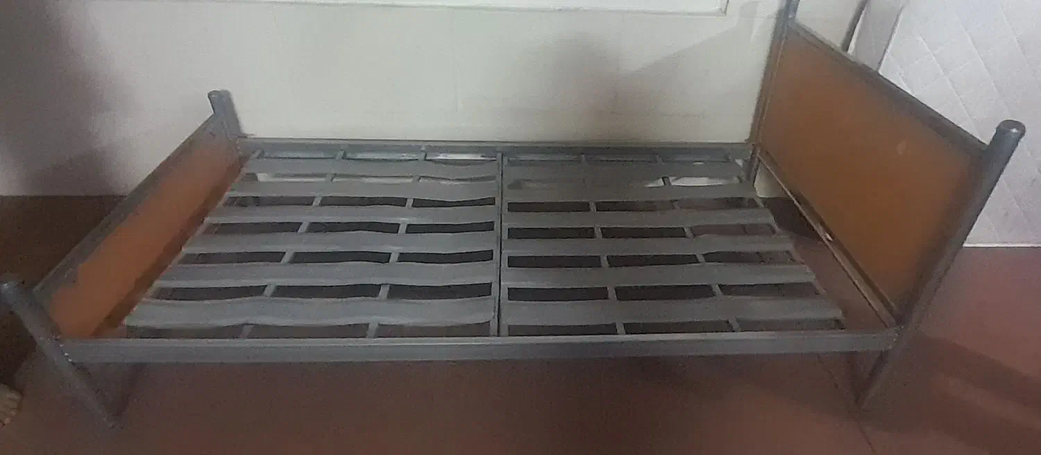 لوازم خانه|تخت و صندلی بچه|یزد, |دیوار