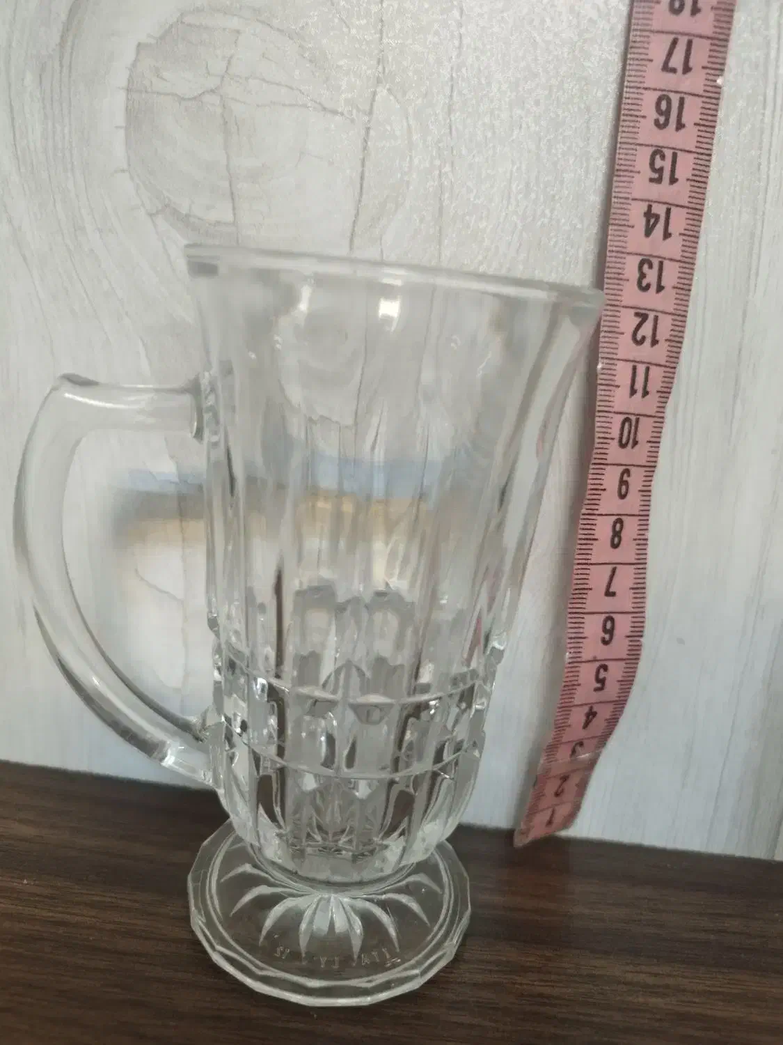 لیوان امپراطور اصل لومینارک|ظروف سرو و پذیرایی|کرج, کوی امامیه|دیوار