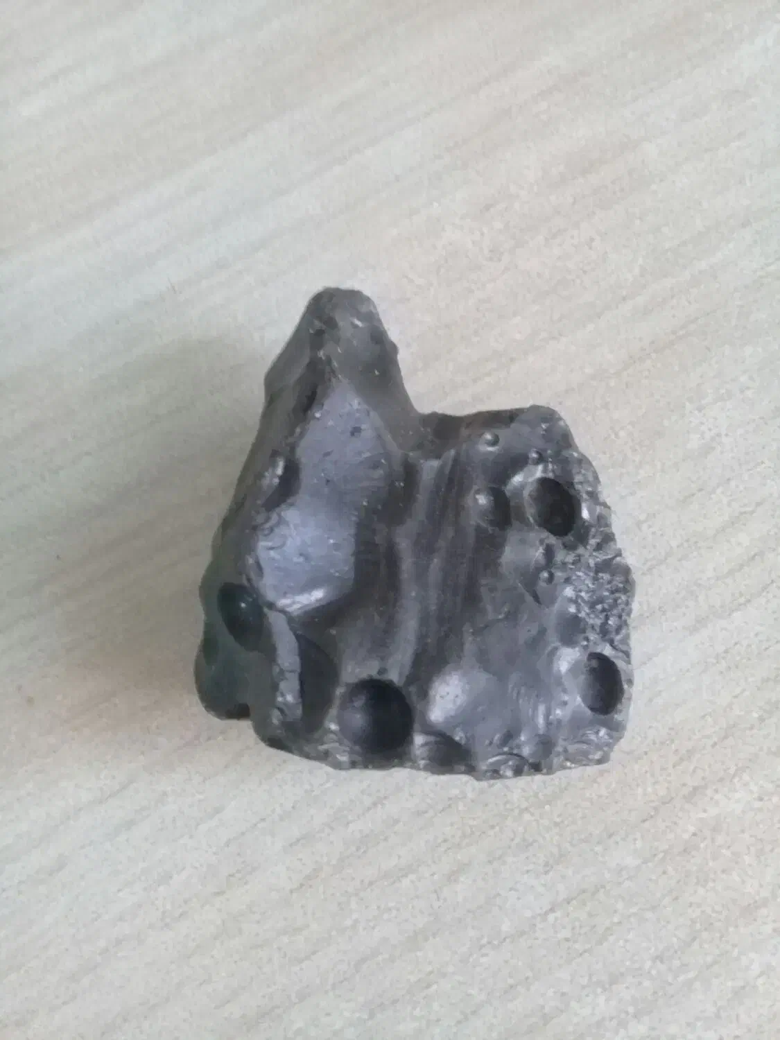 سنگ آسیاب وشهاب سنگ|کلکسیون اشیاء عتیقه|قزوین, |دیوار