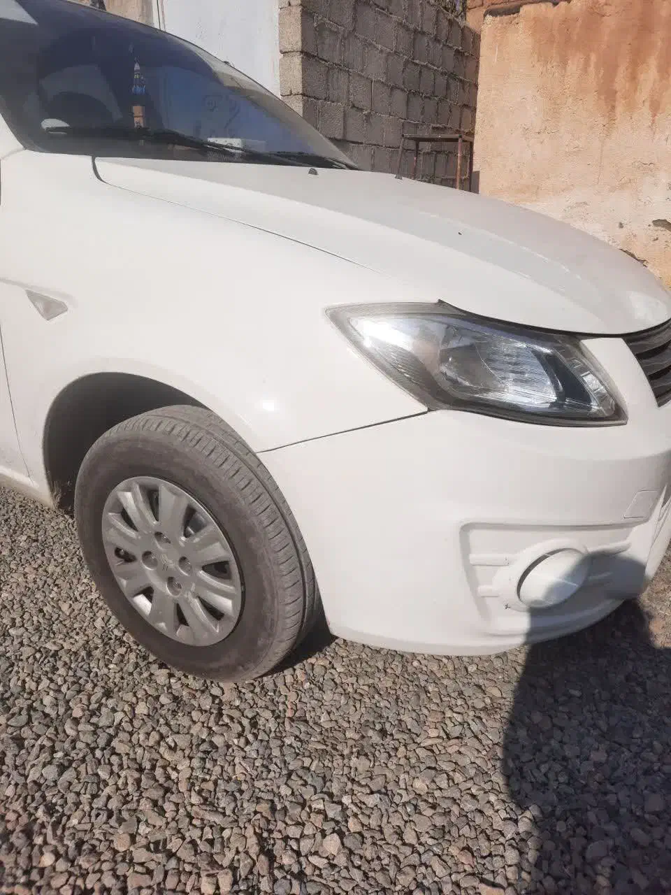 ساینا سفید مدل 1400|خودرو سواری و وانت|مبارکه, |دیوار