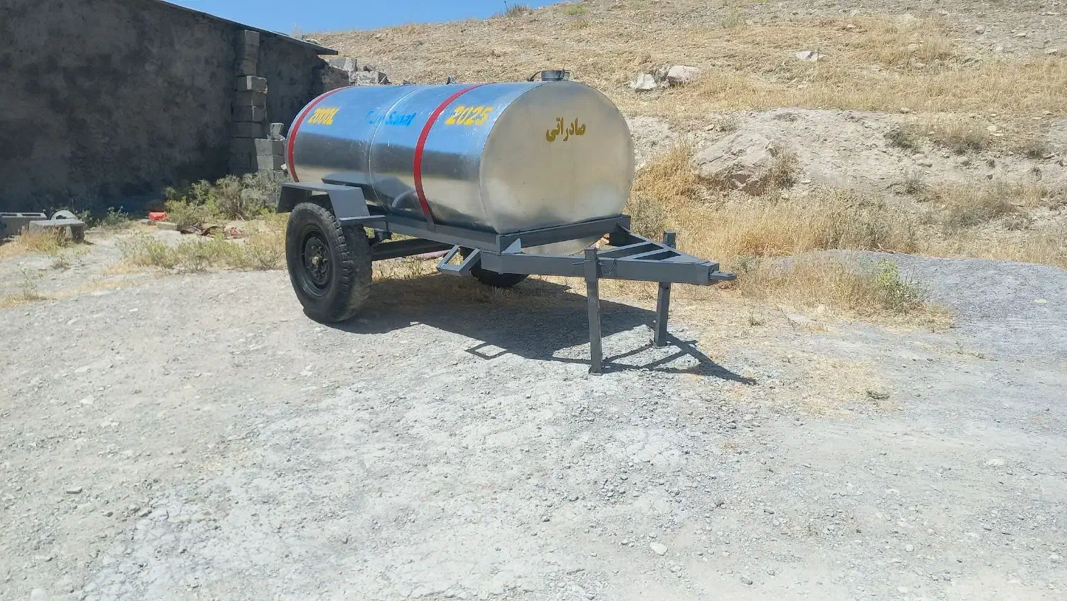 تانکر چرخدار ۲۰۰۰ لیتری سفارشی محکم ضخیم نو نو|ماشین‌آلات صنعتی|ایلام, |دیوار
