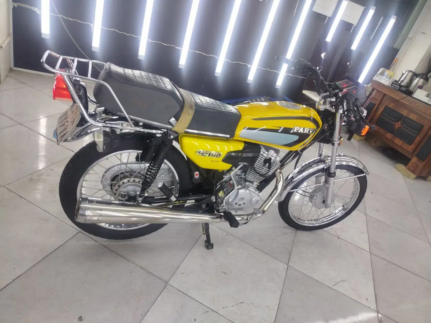 موتور ۱۵۰مدل ۴۰۳ فوقالعاده|موتورسیکلت|قرچک, میرزائی جنوبی|دیوار