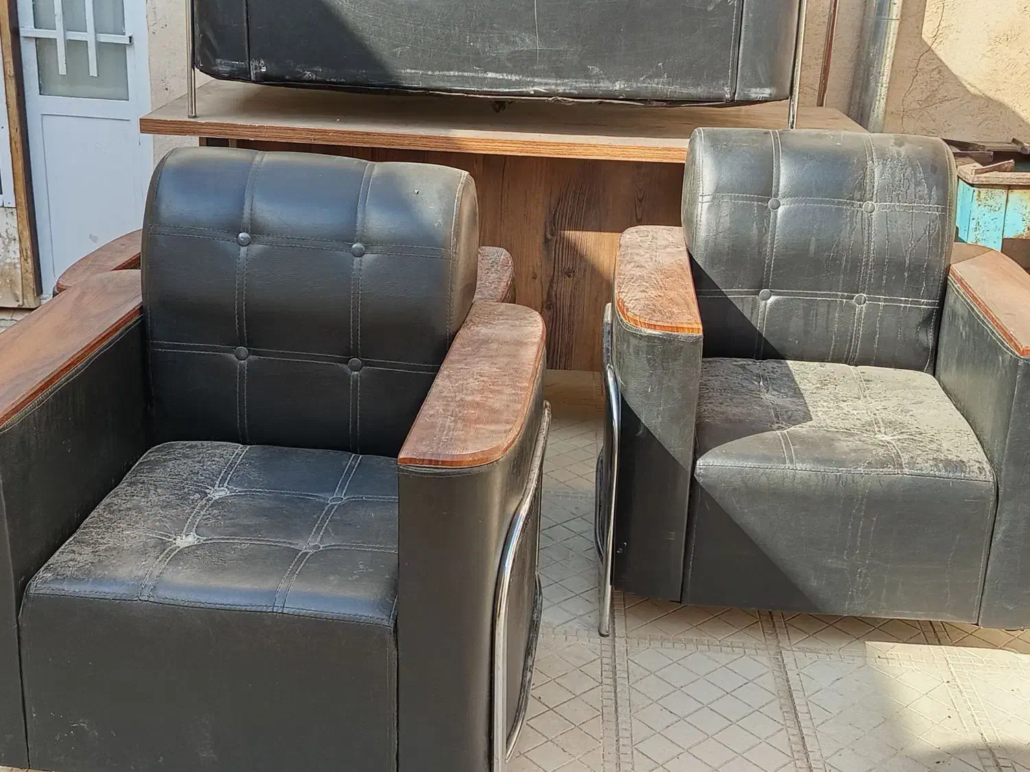 مبل  قیمت7 میلیون|مبلمان خانگی و میز عسلی|تربت‌حیدریه, پائین ولایت|دیوار