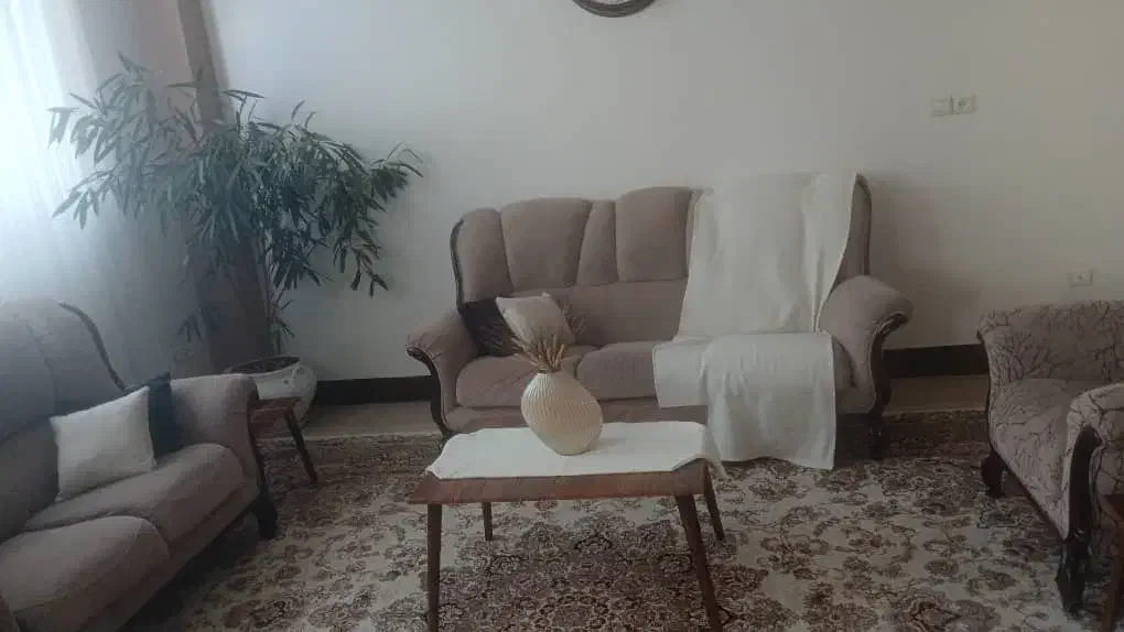 مبل 7 نفره|مبلمان خانگی و میز عسلی|شاهین‌شهر, عطار|دیوار