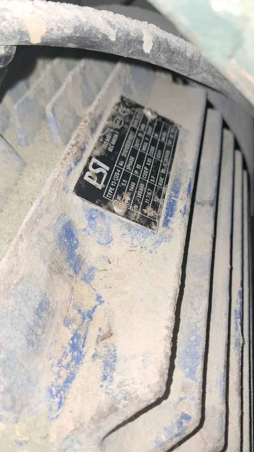 الکترو موتور و گیربکس وتجهیزات نیمه صنعتی|ماشین‌آلات صنعتی|زرندیه, |دیوار