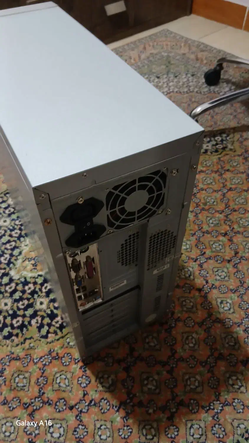 کامپیوتر اقتصادی|رایانه رومیزی|رشت, منظریه|دیوار