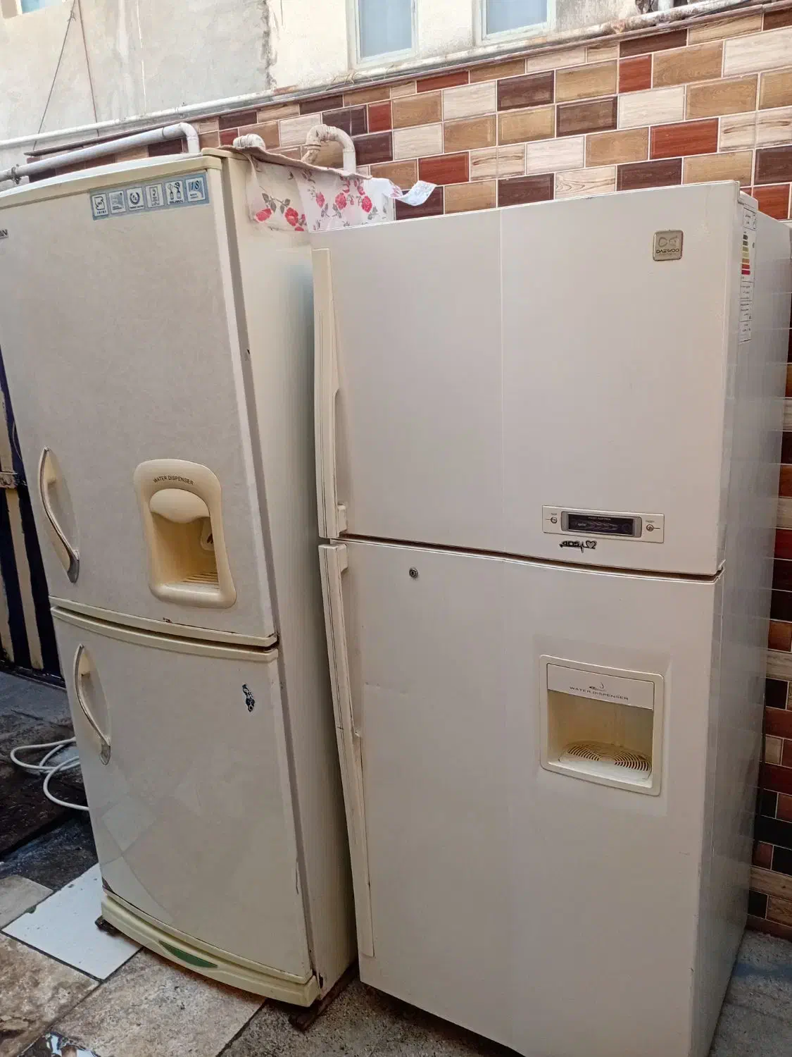 سلام دو عدد یخچال دوو با سیلوان تمیز سالم فروشی|یخچال و فریزر|ساوه, |دیوار