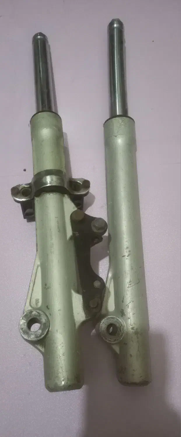 کمک فنر جلو وکمک فنر عقب لاستیک جلو ولاستیک عقب|قطعات یدکی و لوازم جانبی|مشهد, کارگران|دیوار