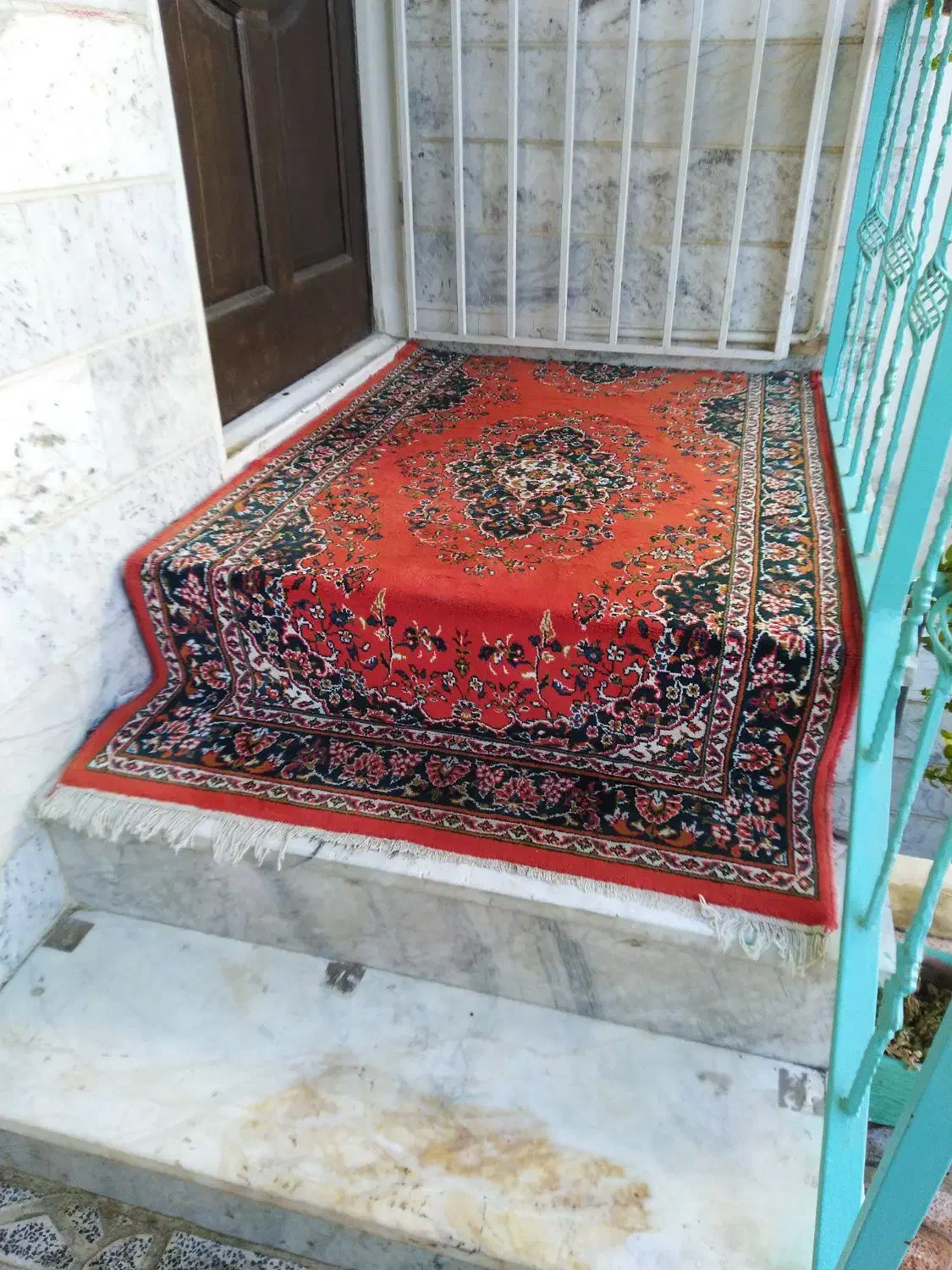 فرش قرمز|فرش|رباط‌کریم, انجم آباد|دیوار