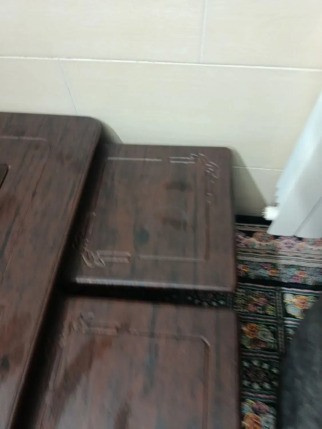 میز چوبی قهوه ای|مبلمان خانگی و میز عسلی|محلات, |دیوار