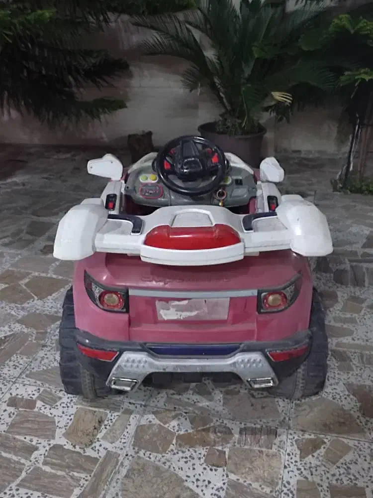 ماشین شارژی دو موتوره|اسباببازی بچه|رشت, سلیمانداراب|دیوار