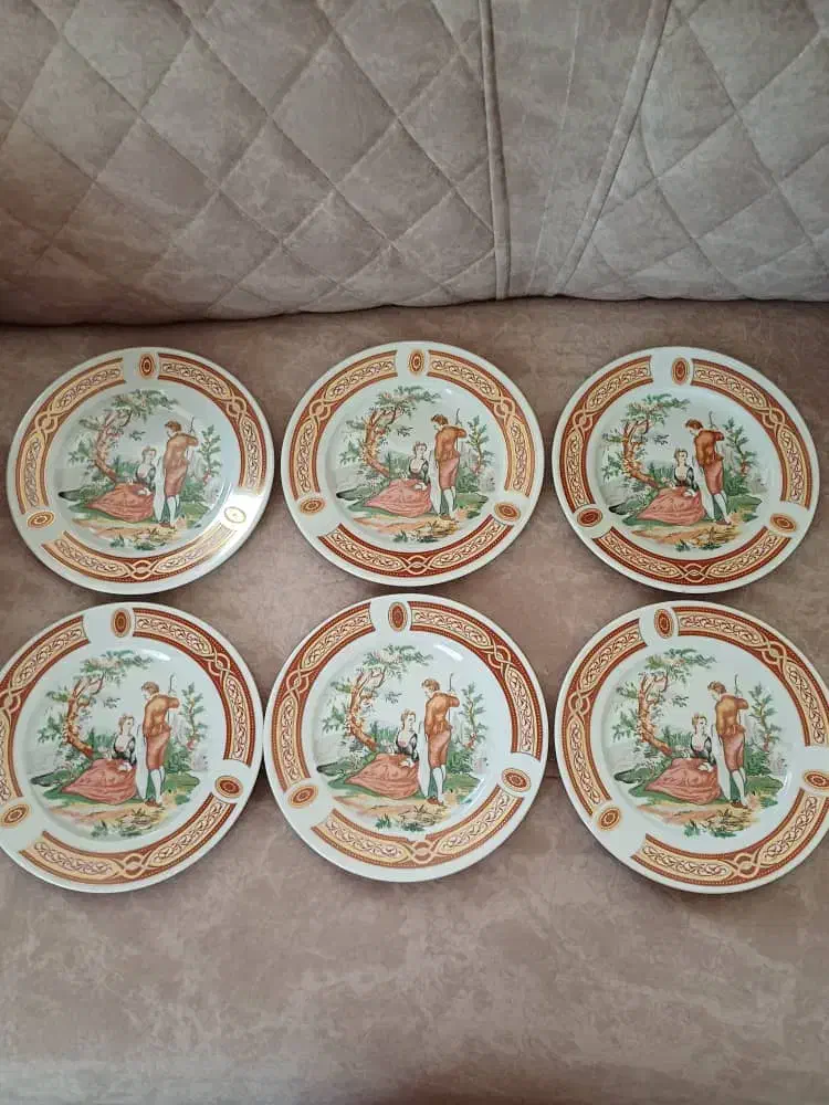 تعدادی لوازم خانگی نوی نو|ظروف سرو و پذیرایی|فومن, |دیوار