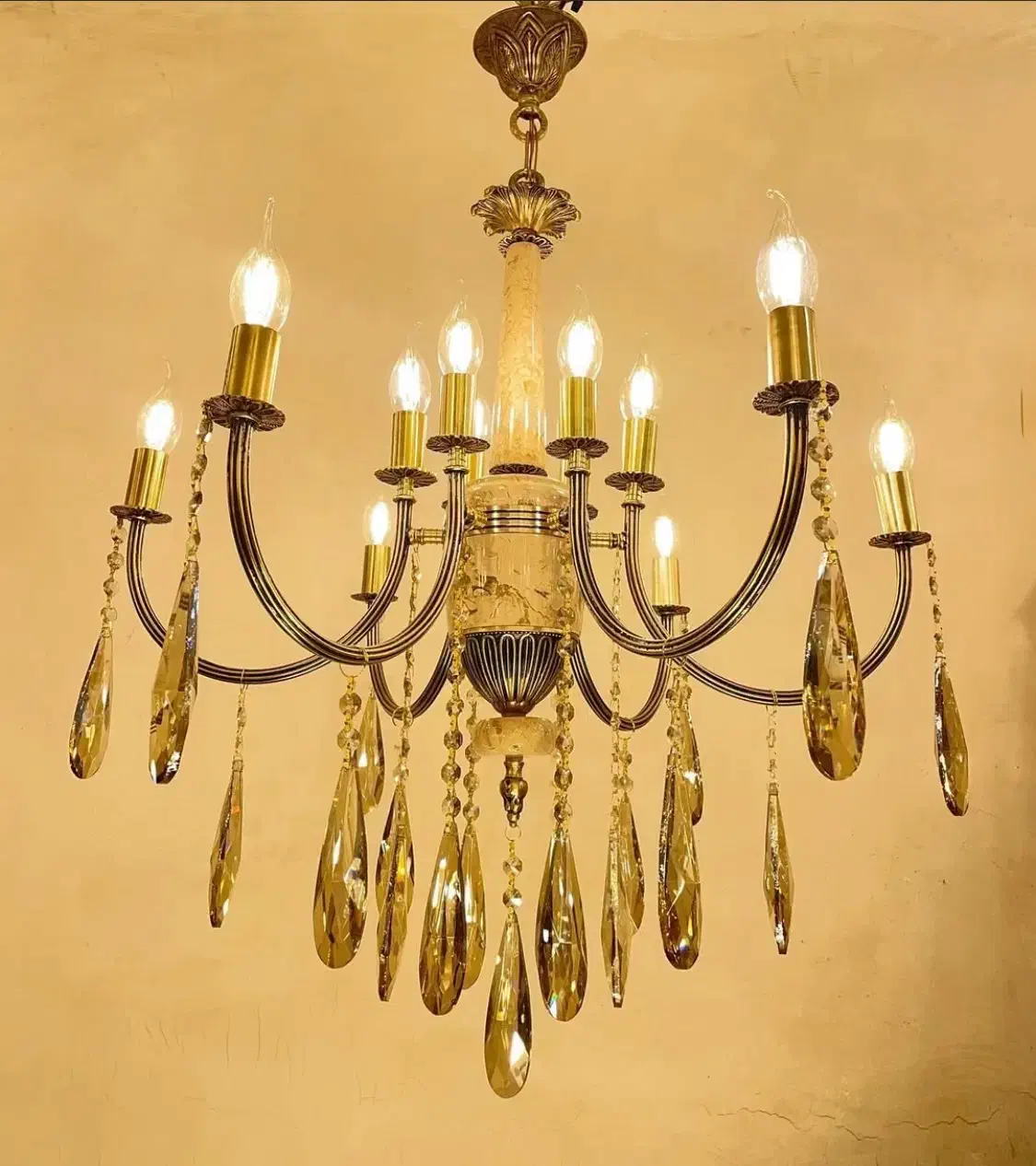 لوستر سنگی 12شعله/تعویض لوستر کهنه با نو|لوستر و چراغ آویز|تهران, نعمت‌آباد|دیوار