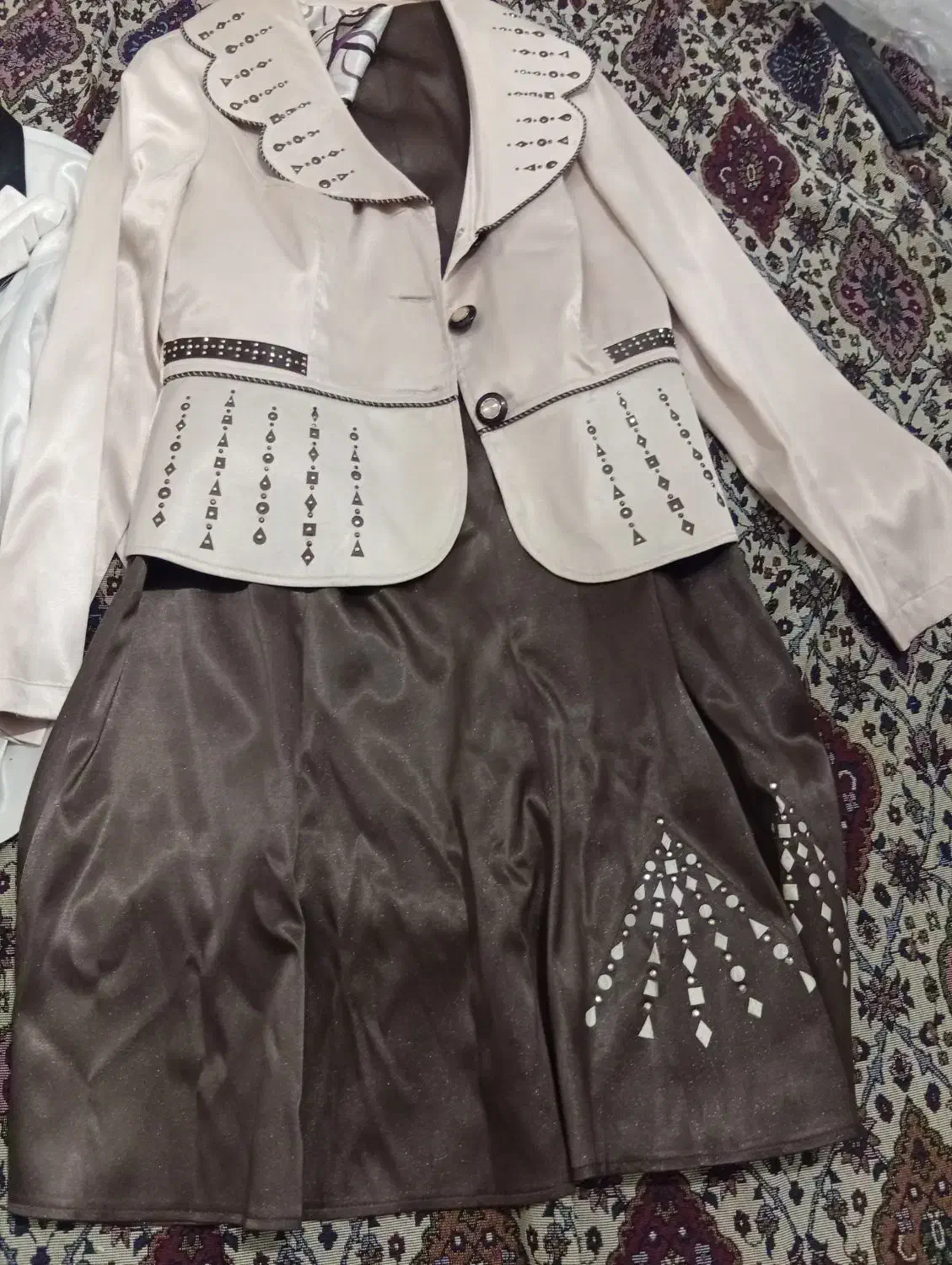 لباس عروسی|لباس|ساوه, |دیوار