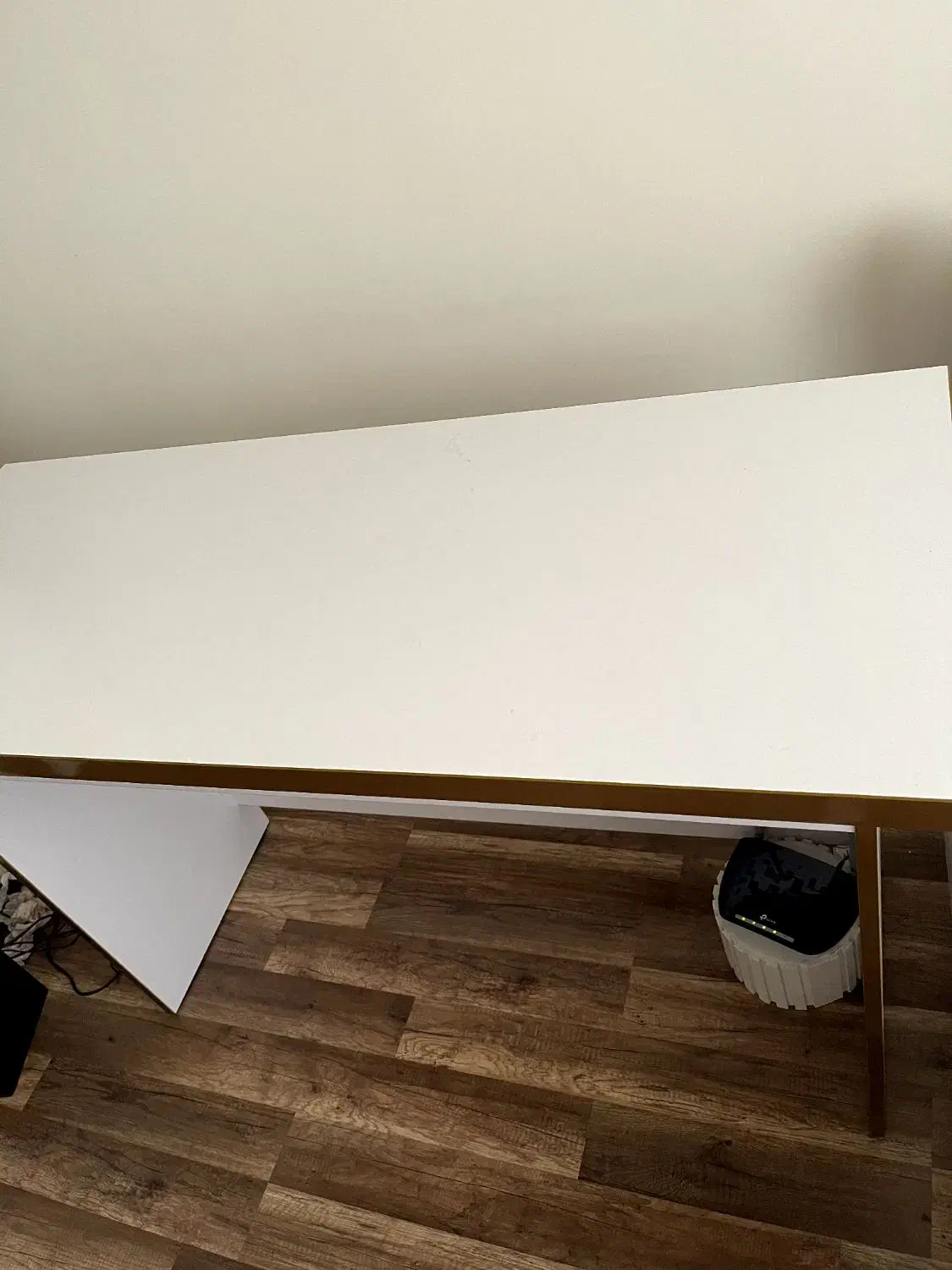 میز کار|دفتر کار|رشت, خمیران زاهدان|دیوار