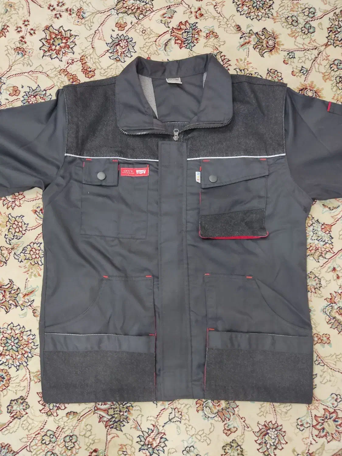 لباس کار درجه یک|لباس|نیشابور, کوی فرهنگیان|دیوار