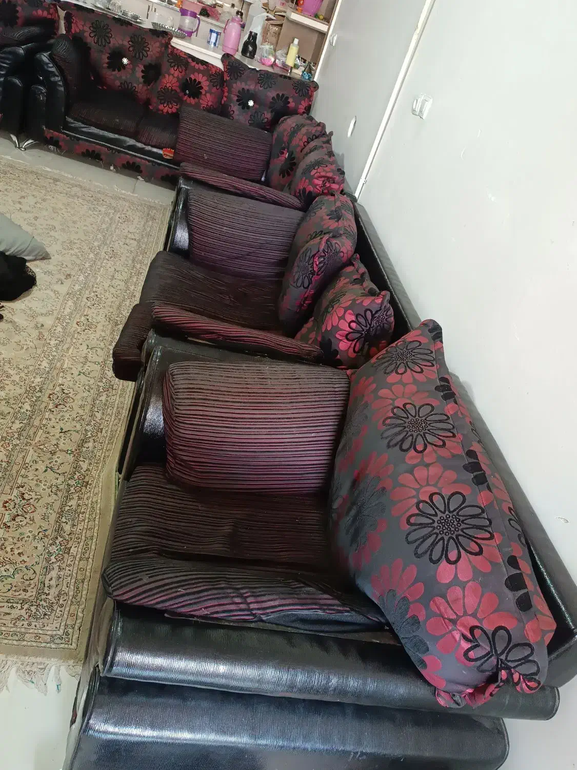مبل راحتی 9نفره در حد نو|مبلمان خانگی و میز عسلی|شیراز, شاپورجان|دیوار