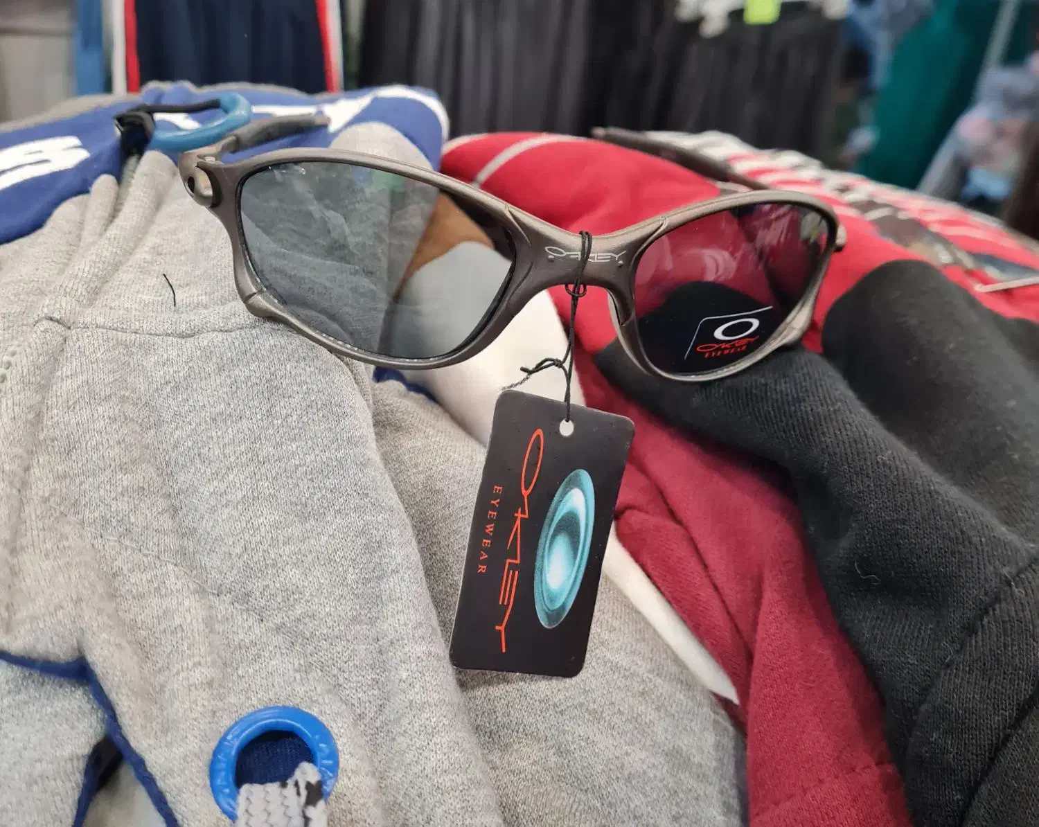 عینک های اسپرت آمریکایی اوکلی Okley|زیورآلات و اکسسوری|کیش, |دیوار