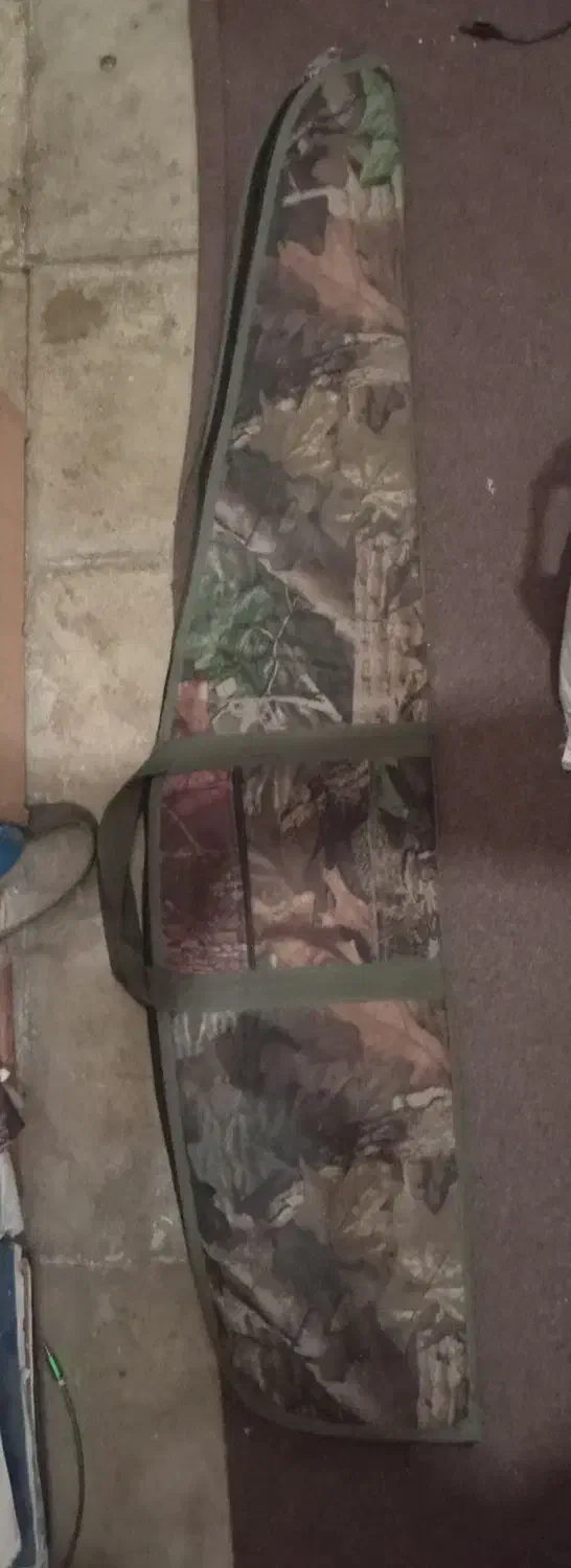 کیف کاور|کوهنوردی و کمپینگ|شیراز, گل سرخ|دیوار