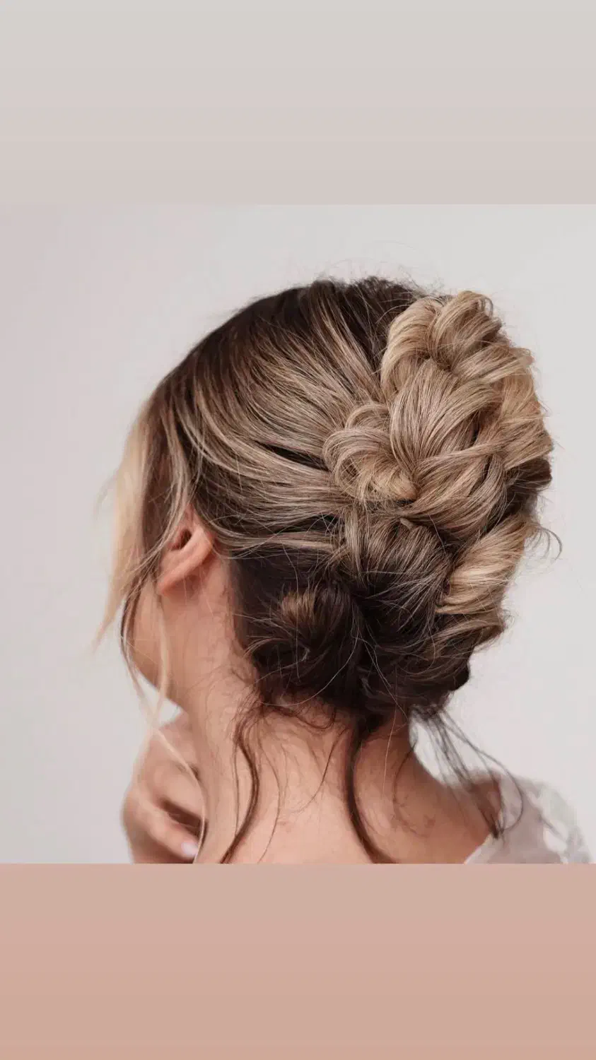 میکاپ شنیون عروس و همراه|خدمات آرایشگری و زیبایی|مشهد, سجاد شهر|دیوار