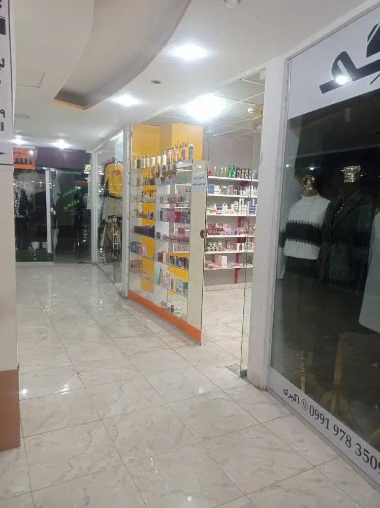 مغازه فروشی پاساژ هستی|فروش مغازه و غرفه|قروه, |دیوار