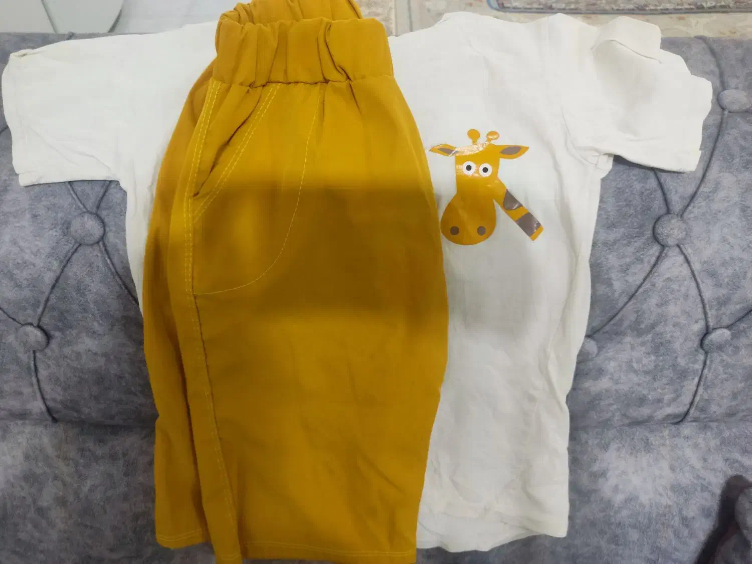 لباس بچگانه|کفش و لباس بچه|ایوان, |دیوار