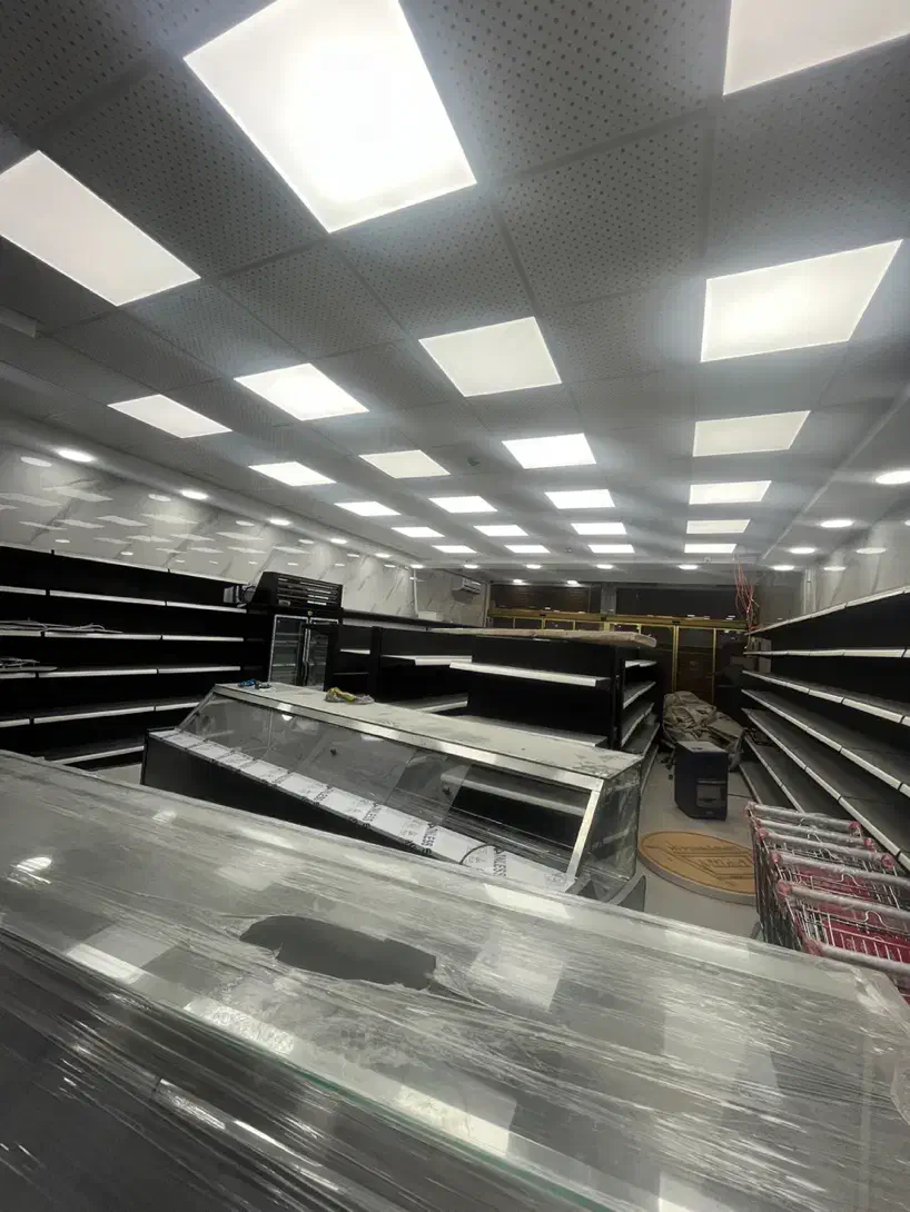 رهن مغازه باامکانات،۱۸۰m، توشیبا،باهنر،امام خمینی|اجارهٔ مغازه و غرفه|رشت, باهنر|دیوار