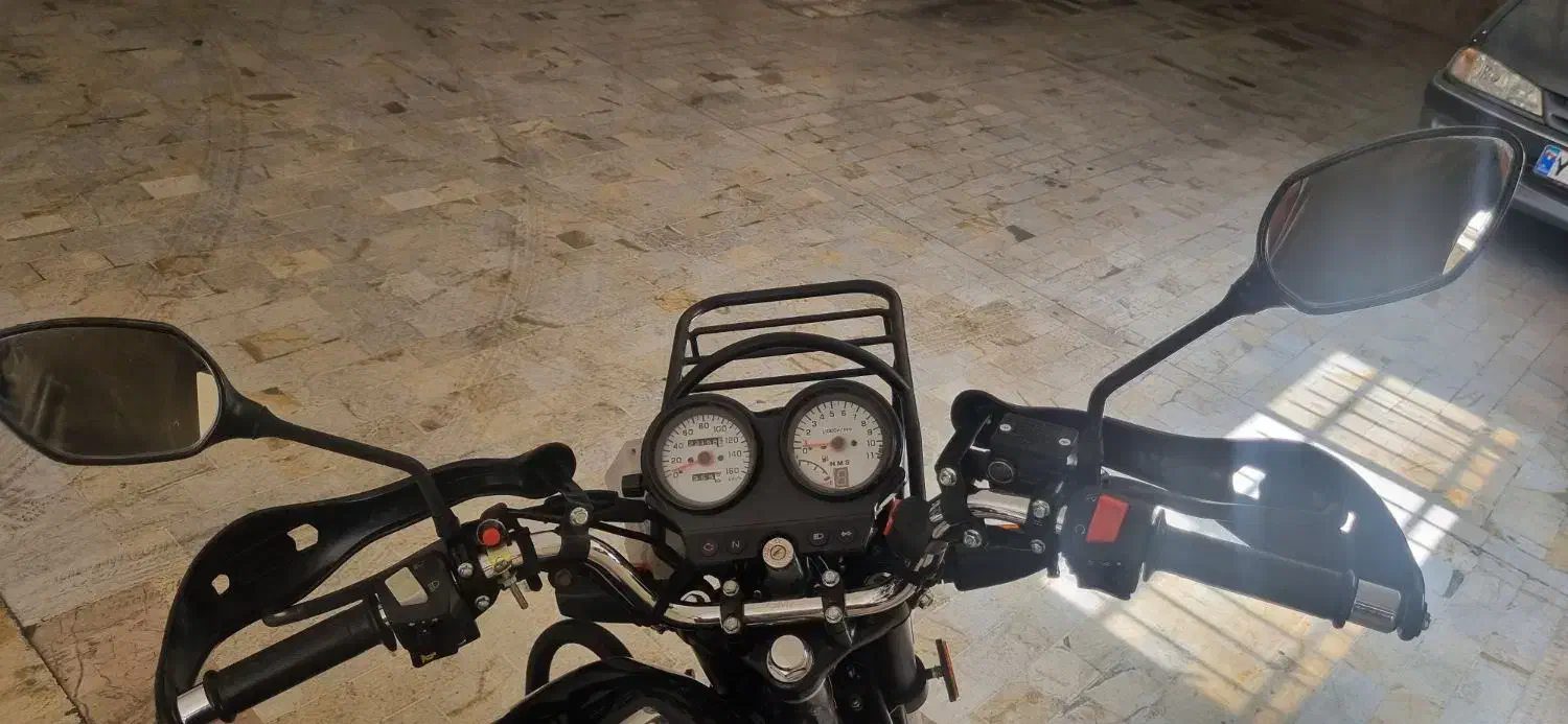 احسان شکاری ۲۰۰|موتورسیکلت|تهران, پرواز|دیوار