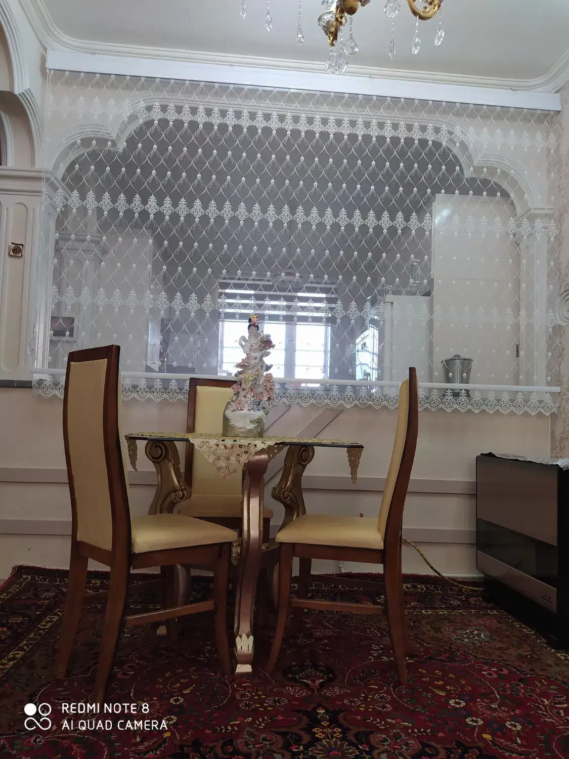 نهار خوری 4 نفره با میز کنده کاری شده مناسب جهاز|میز و صندلی غذاخوری|مرند, |دیوار