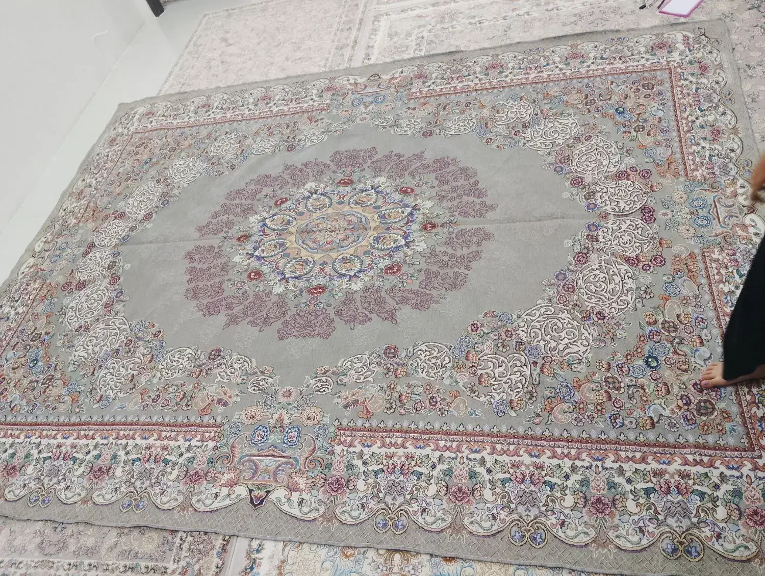 رو فرشی دوازده متری|روفرشی|مشکیندشت, |دیوار