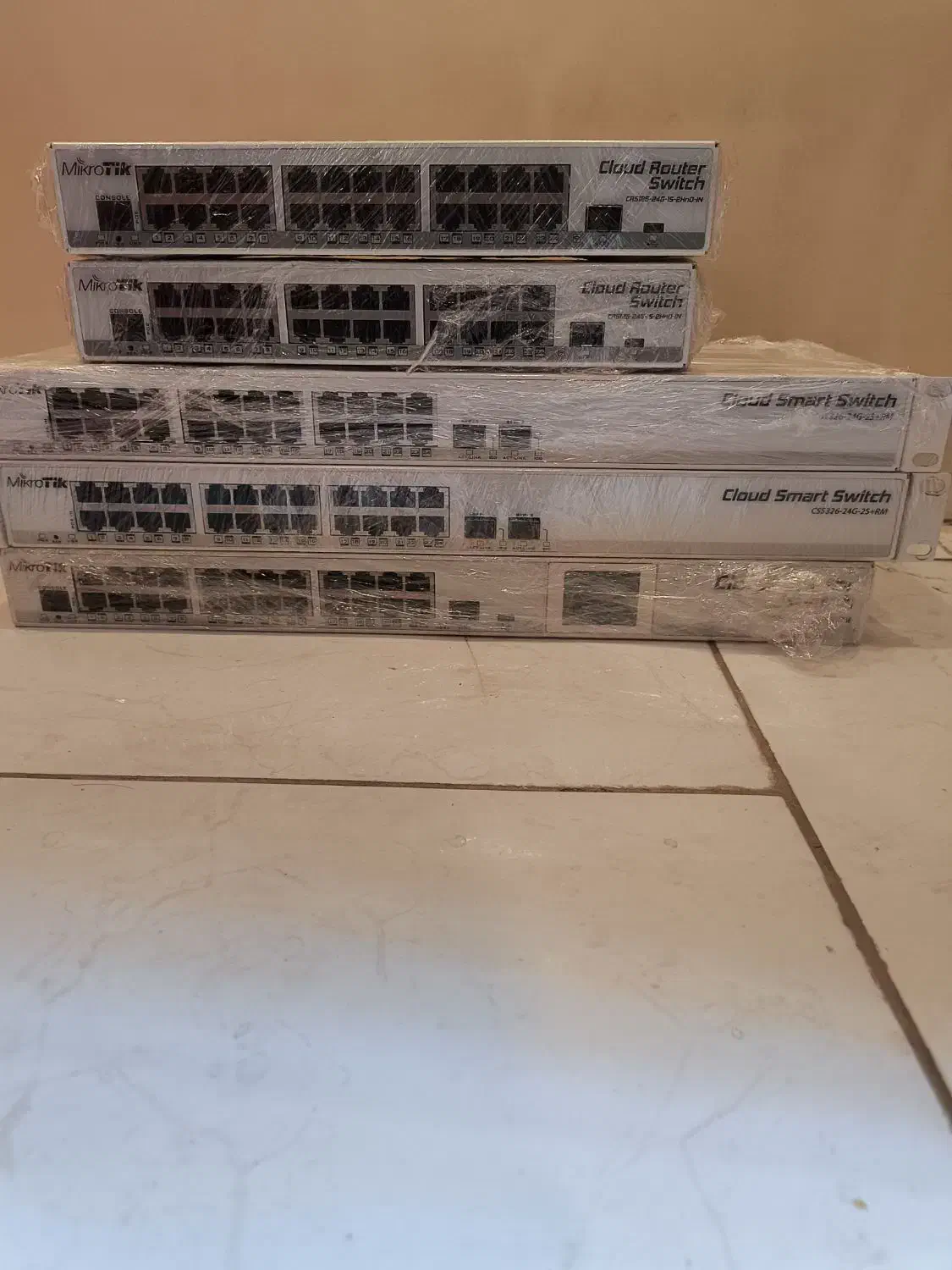 فروش روتر میکروتیک crs 125css crs326|مودم و تجهیزات شبکه|تهران, هلال احمر|دیوار