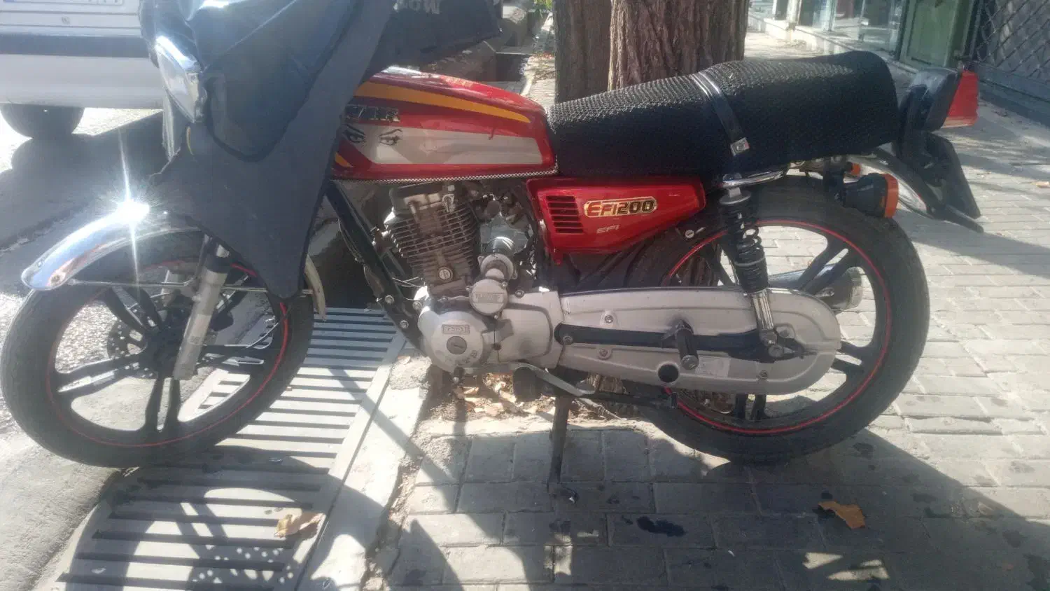 کویر۲۰۰سی سی ۴۰۲ کاربرات شده عالی  استثنایی|موتورسیکلت|لنجان, |دیوار