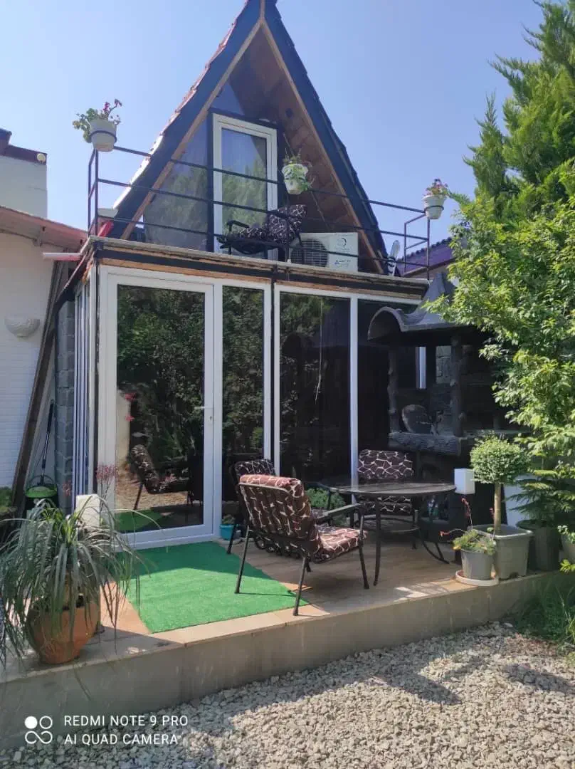 کلبه سوئیسی واقع در متل قو|اجارهٔ کوتاهمدت ویلا و باغ|سلمانشهر, |دیوار