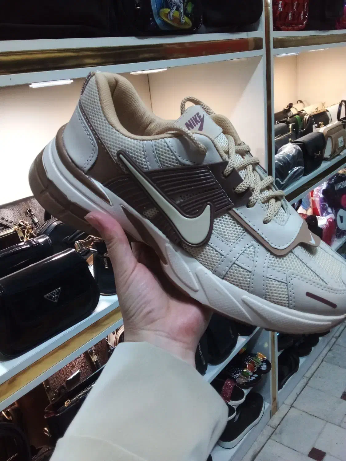 کتونی v2k|کیف، کفش، کمربند|محمدیه-قزوین, |دیوار