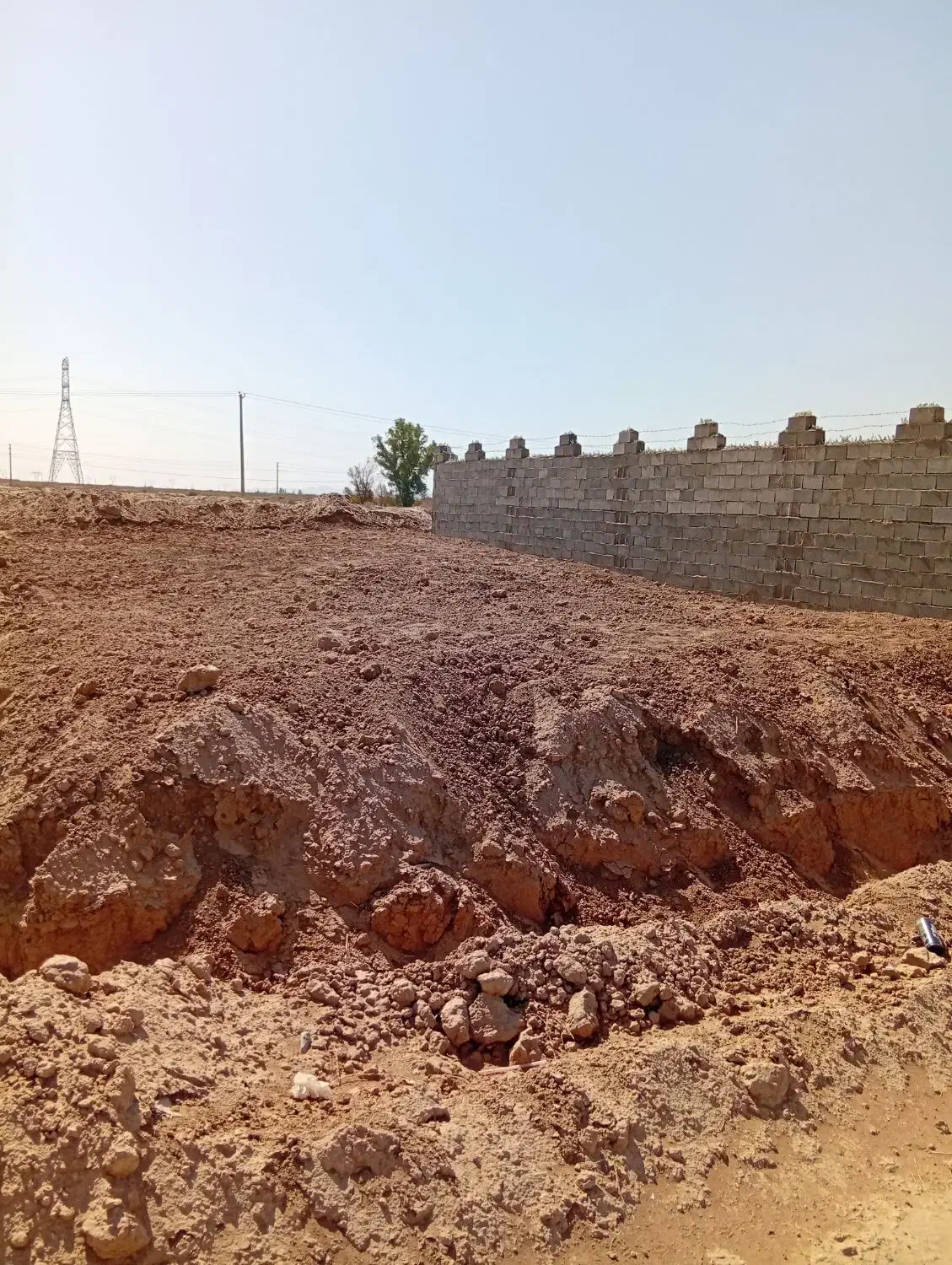 زمین 11قصب .نقدی یا معاوضه با تراکتور یا وانت|فروش زمین و ملک کلنگی|سیرجان, |دیوار