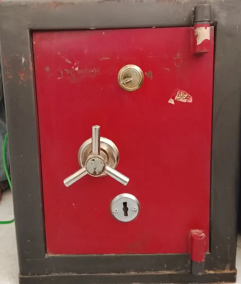 گاوصندوق|ابزارآلات|زاهدان, |دیوار